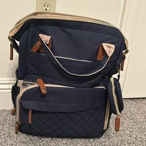 Diaper bag NEVER USED.